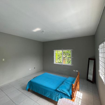 The Retreat Hotel Lyssons Ngoại thất bức ảnh
