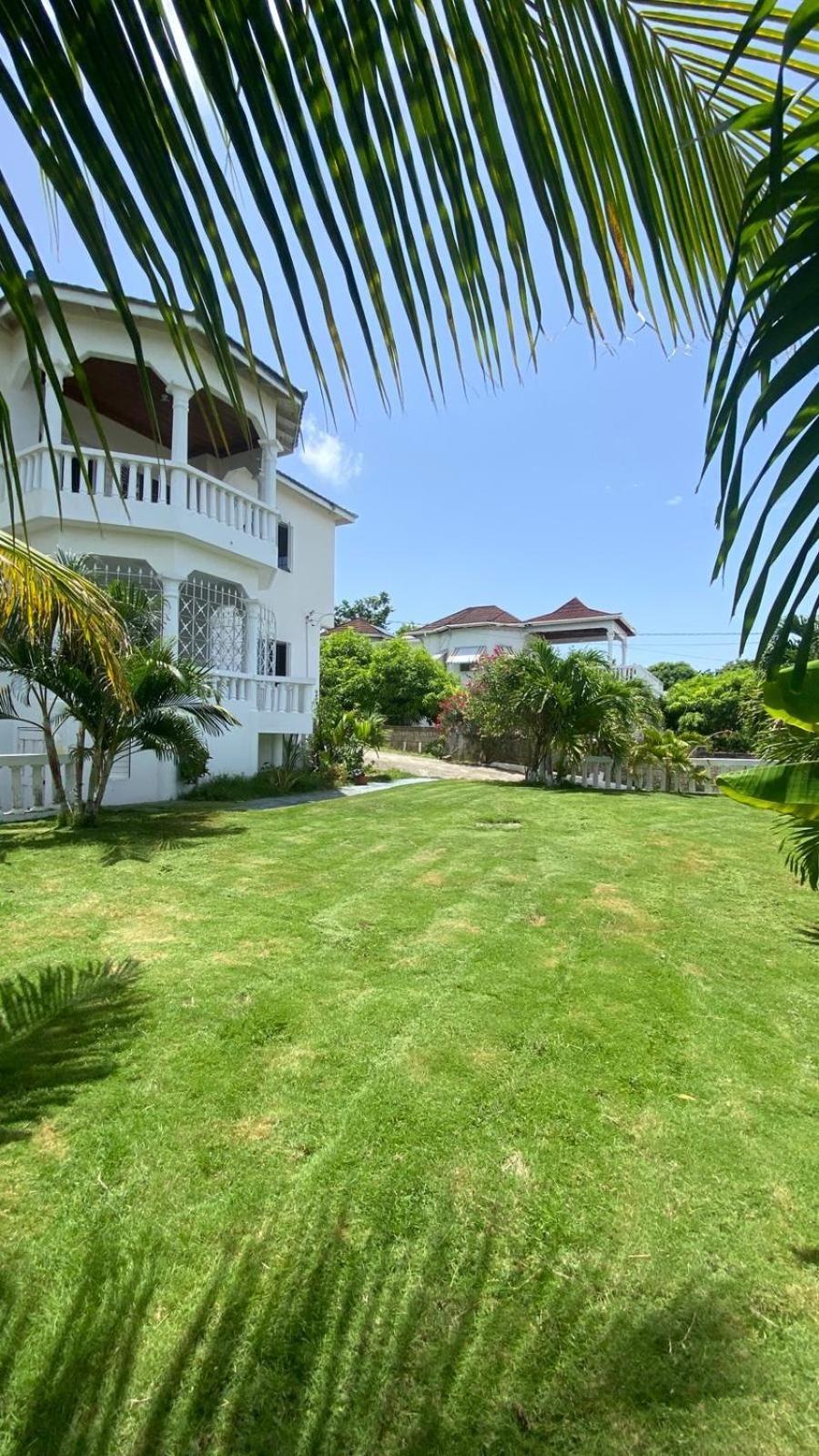 The Retreat Hotel Lyssons Ngoại thất bức ảnh